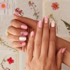 Butterfly Whisper -Best Nail Shop GAM170 ButterflyWhisper Lifestyle