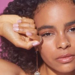 Strawberry Glaze -Best Nail Shop GAM205 StrawberryGlaze Model