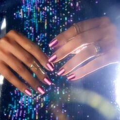 Violet Glaze -Best Nail Shop GAM257 VioletGlaze Lifestyle B 1 978053ef 9876 4de9 8ec4 f942a19272e9