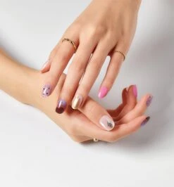 Double Take -Best Nail Shop GSR02 DoubleTake Hand2