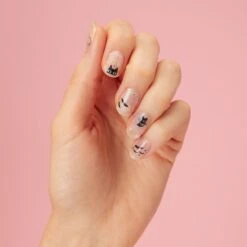 Good Witch -Best Nail Shop MK32 GoodWitch Handshotcopy