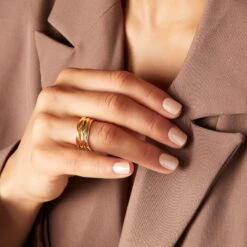 Bare Glaze -Best Nail Shop PO577 BareGlaze Lifestyle