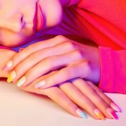 Happy Medium -Best Nail Shop PO85 HappyMedium Lifestyle1 FINAL 1